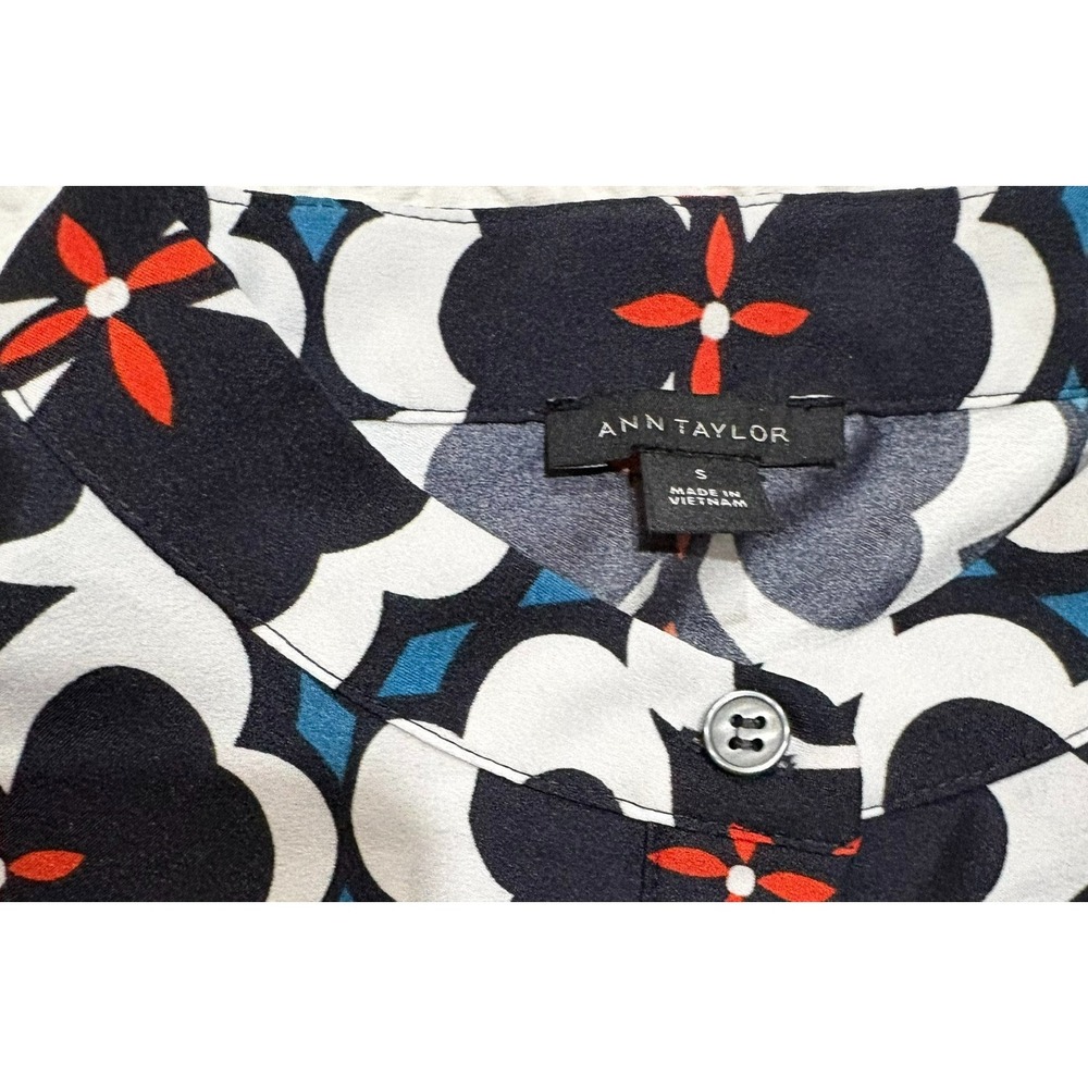 Ann Taylor Women's Floral Geometric Long Sleeve Blouse Size Small Office Classic - Picture 5 of 8